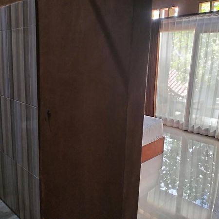 Fullmoon Homestay Kuta  Exterior foto